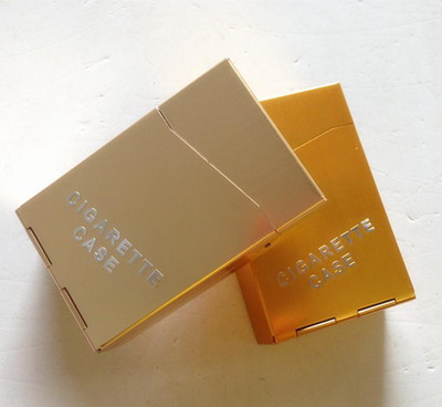 品味与工艺的融合 自动弹盖金属烟盒的精致选择